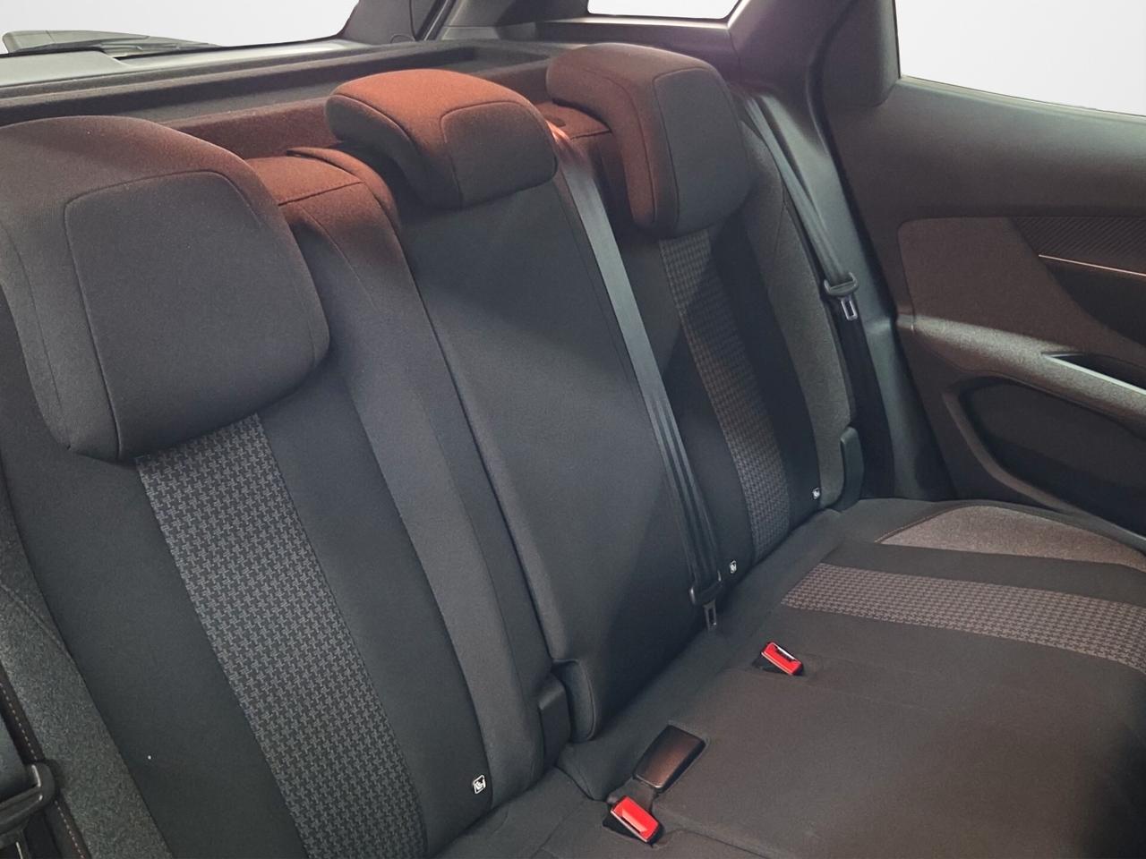 AUTOCARRO N1 Peugeot 3008 BlueHDi 130 S&S Active Pack