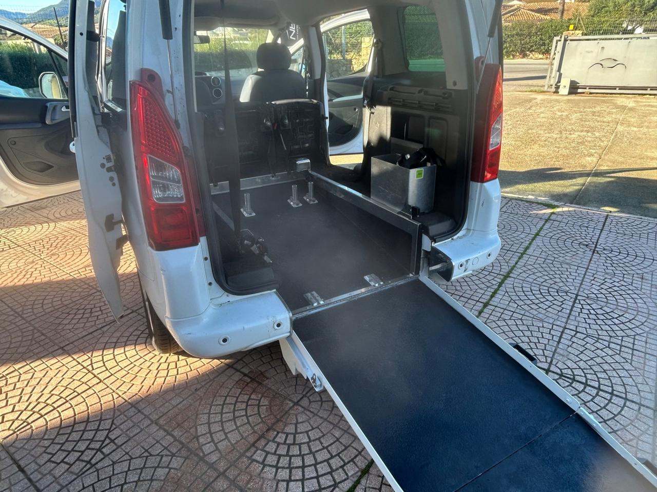 Citroen Berlingo 1.6 HDi 110CV Trasporto invalidi