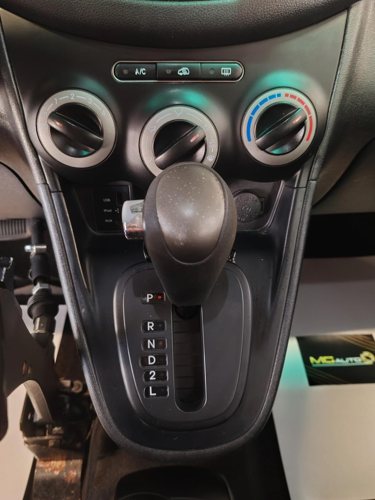 Hyundai i10 1.1 12V Sound Edition