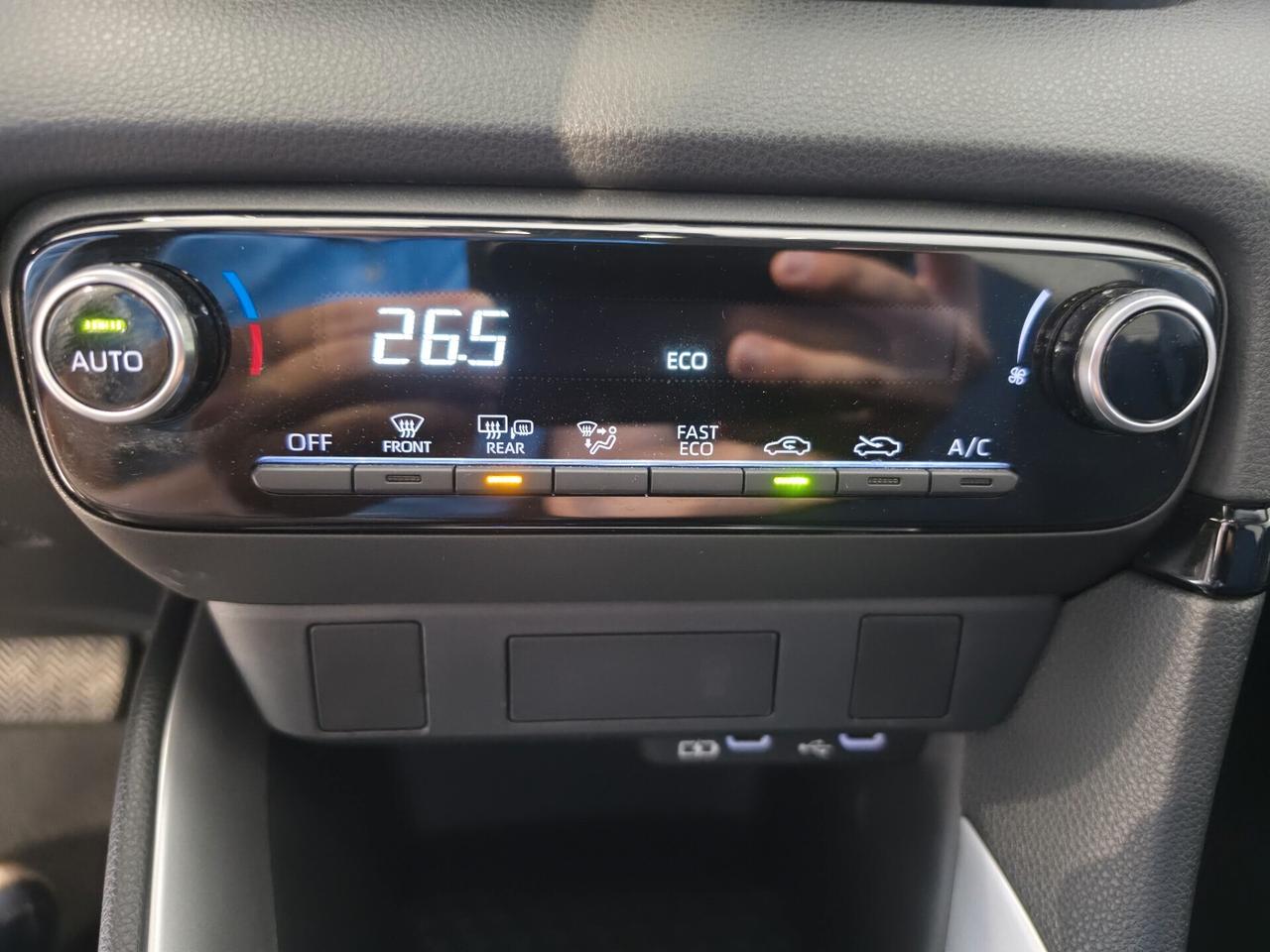 Toyota Yaris 1.5 Hybrid 5 porte Active