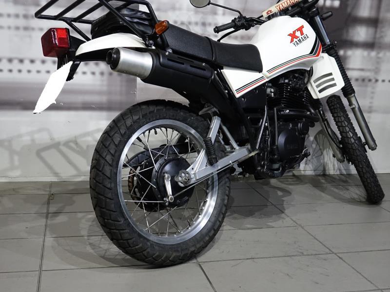 Yamaha XT 400