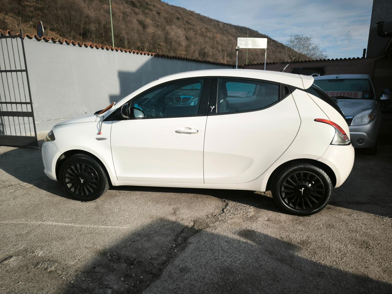 Lancia Ypsilon 1.2 GPL Ecochic Elefantino
