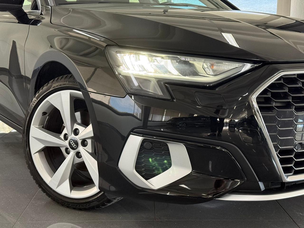 Audi A3 Advanced 2.0 30 TDI #11337
