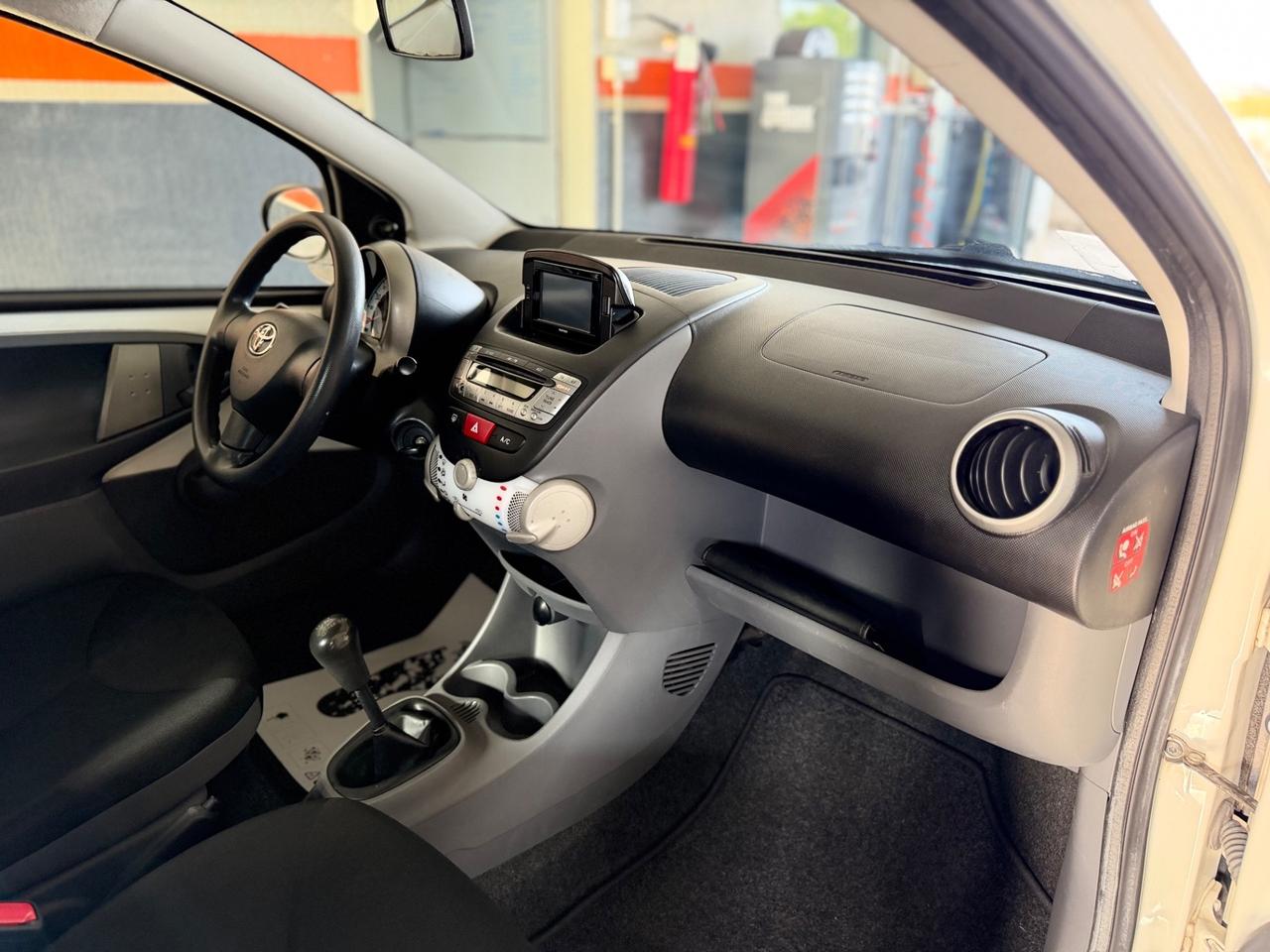 Toyota Aygo 1.0 12V VVT-i 3 porte Now NEOPATENTATI