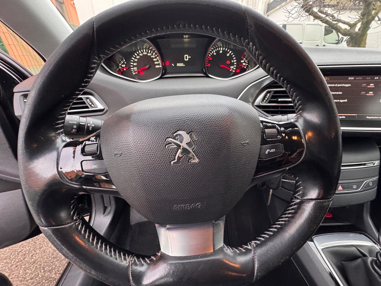 Peugeot 308 BlueHDi 130 S&S SW Allure