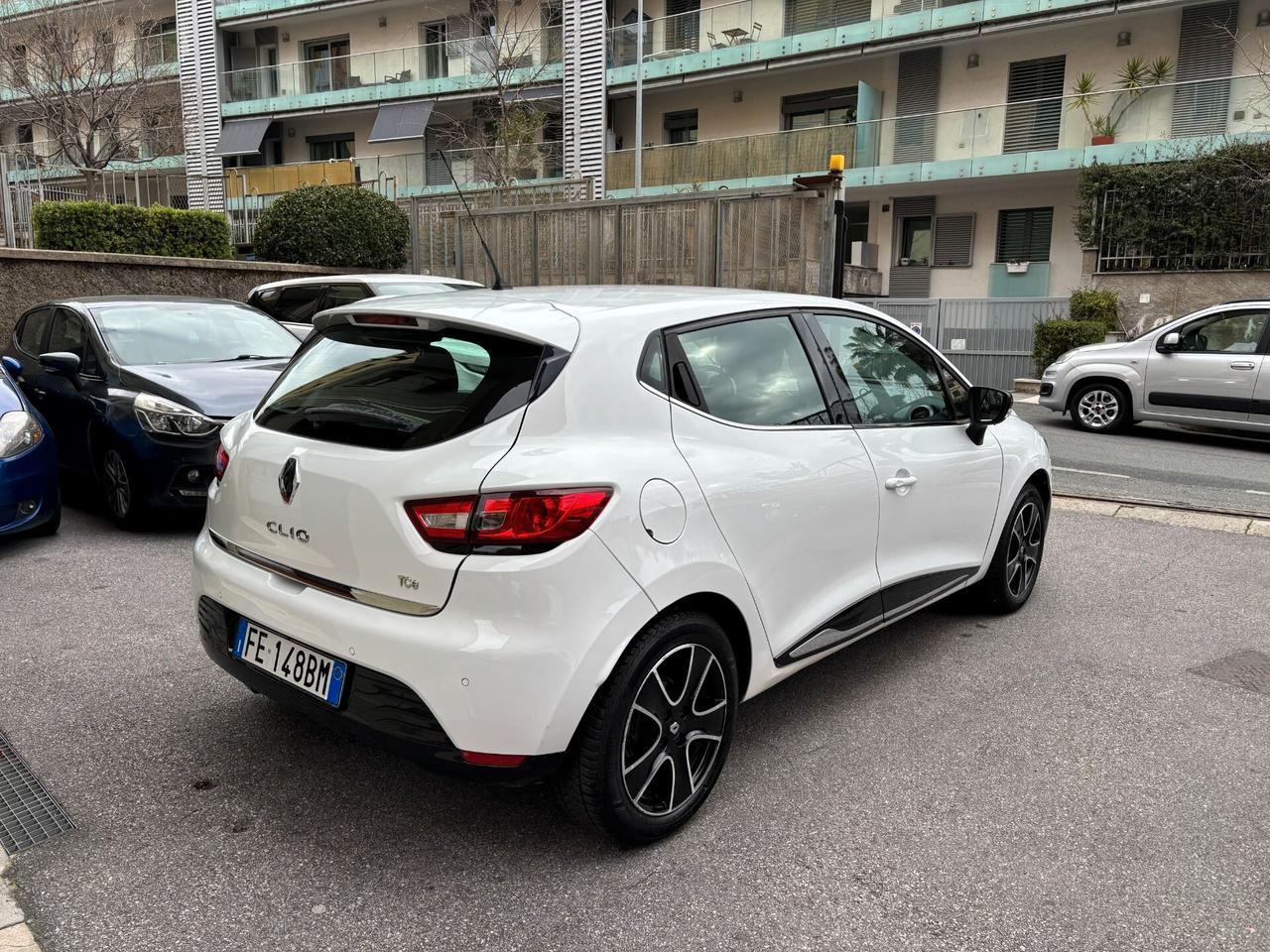 Renault Clio TCe 12V 90CV Start&Stop 5 porte Energy Intens