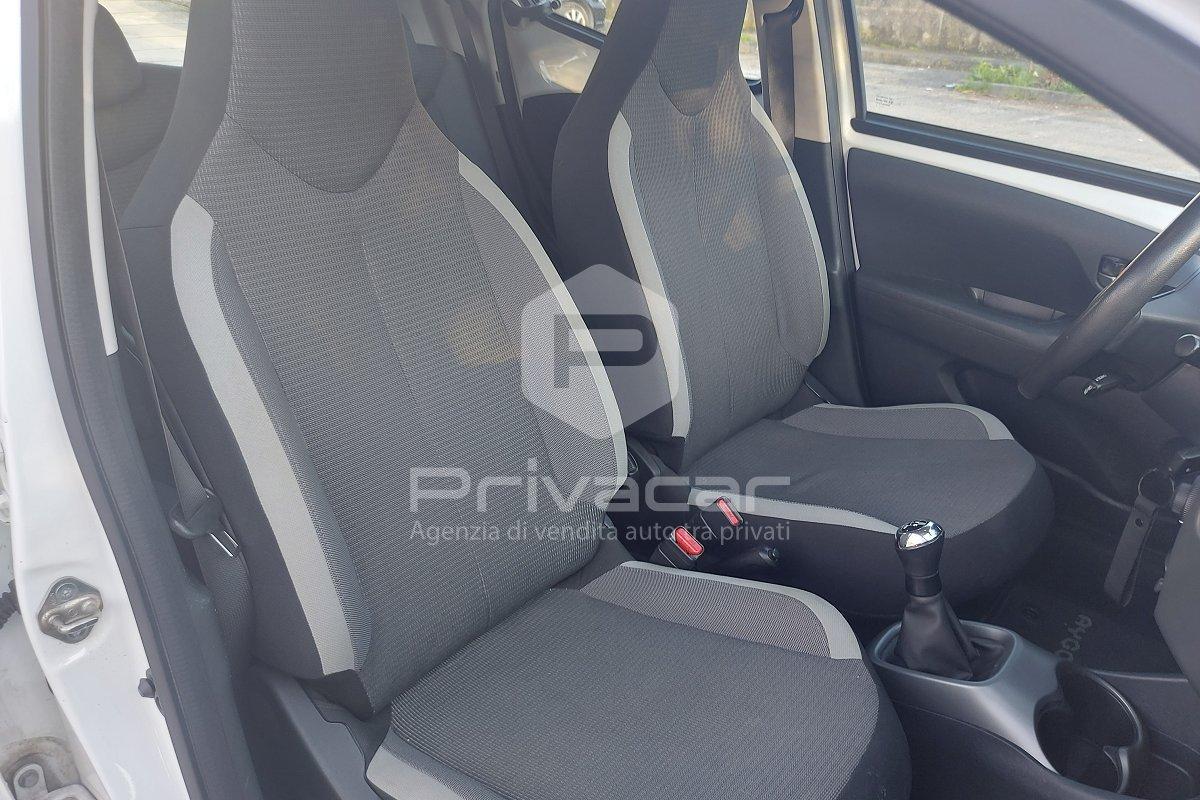 TOYOTA Aygo Connect 1.0 VVT-i 72 CV 5 porte x-play