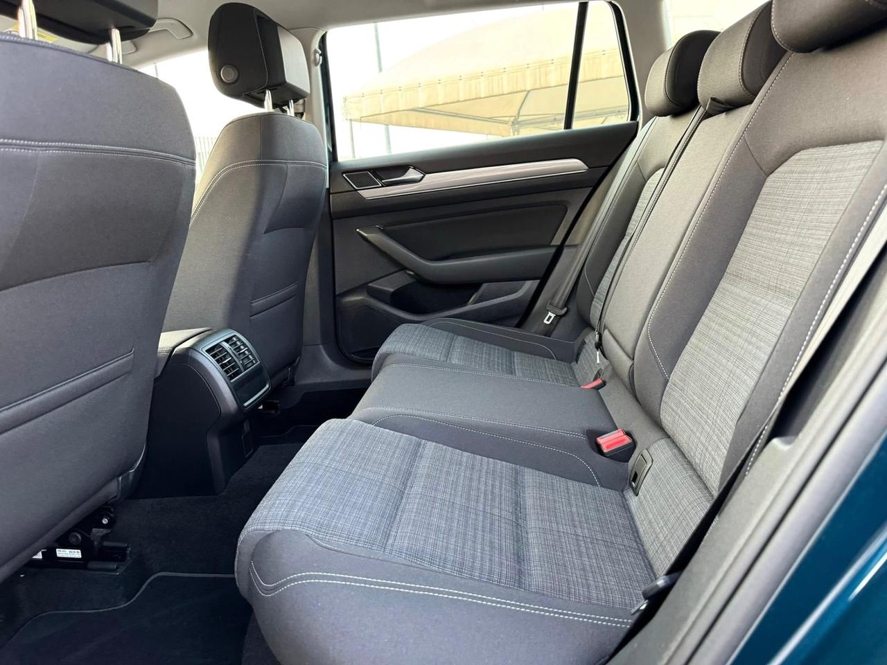 VOLKSWAGEN PASSAT 2.0 Tdi EVO Dsg-Virtual Led Navi