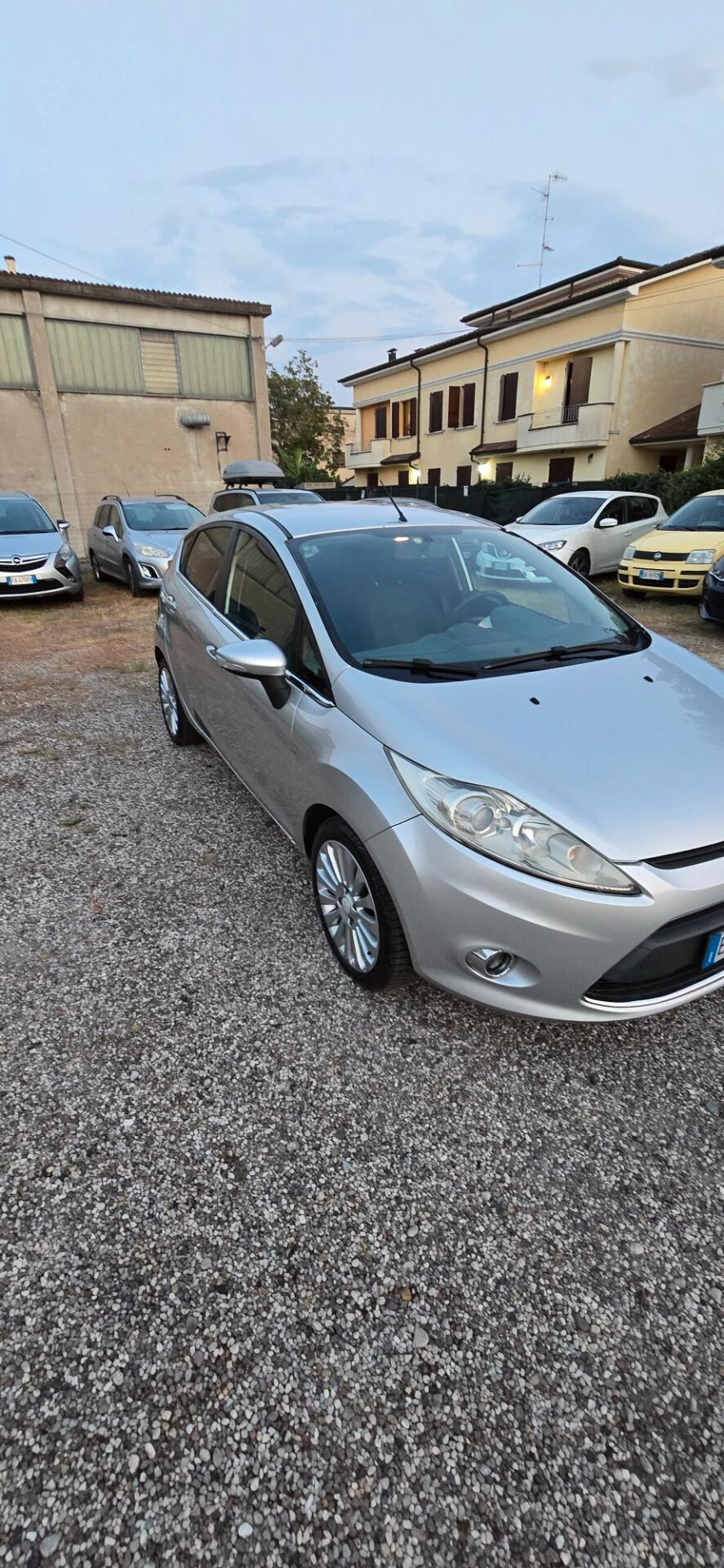 Ford Fiesta 1.4 tdci Titanium 5p