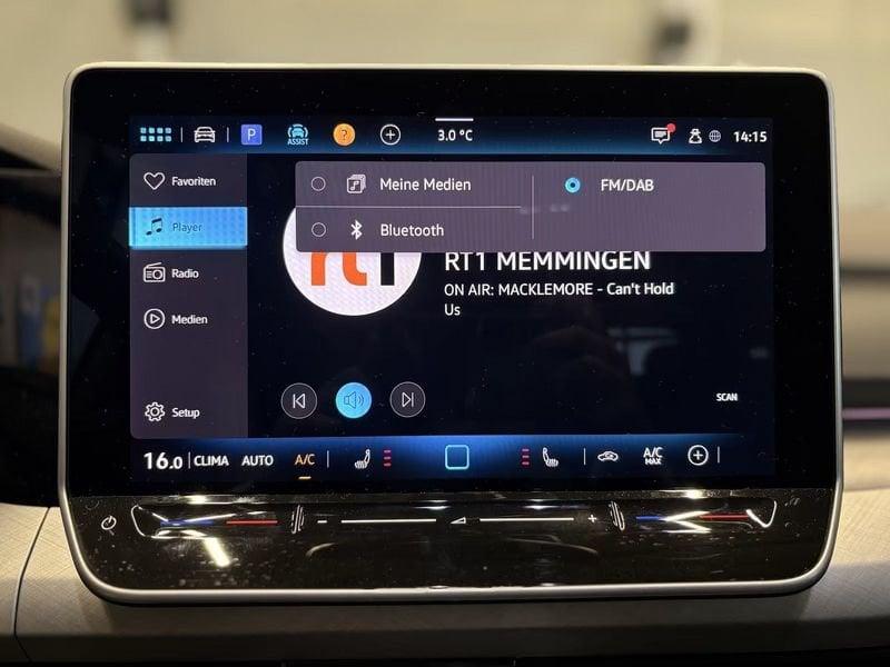Volkswagen Golf Variant 1.5 eTSI ACT Life DSG Cockpit App Connect 16" Winter Pack