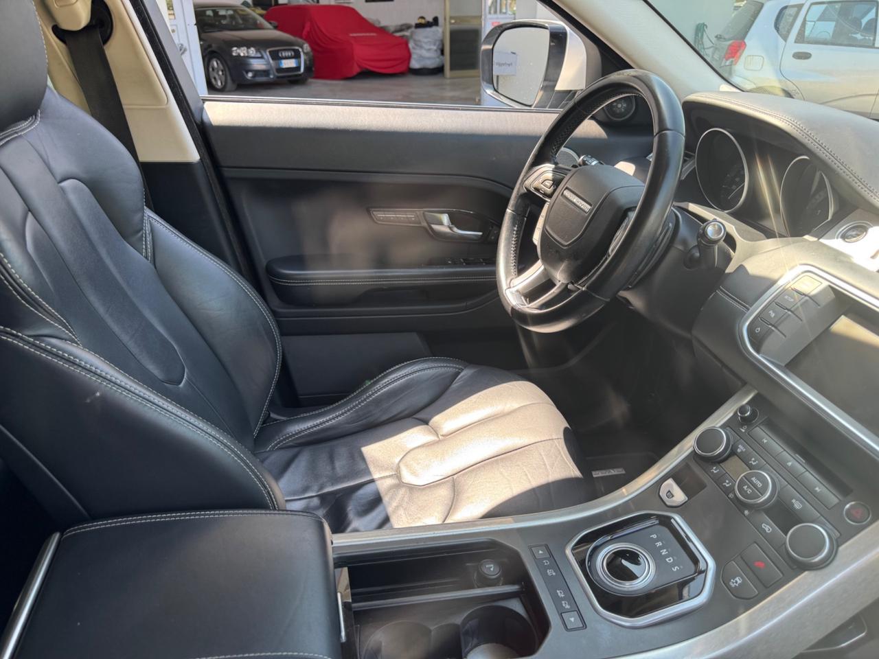 Land Rover Range Rover Evoque Range Rover Evoque 2.2 TD4 5p. Dynamic