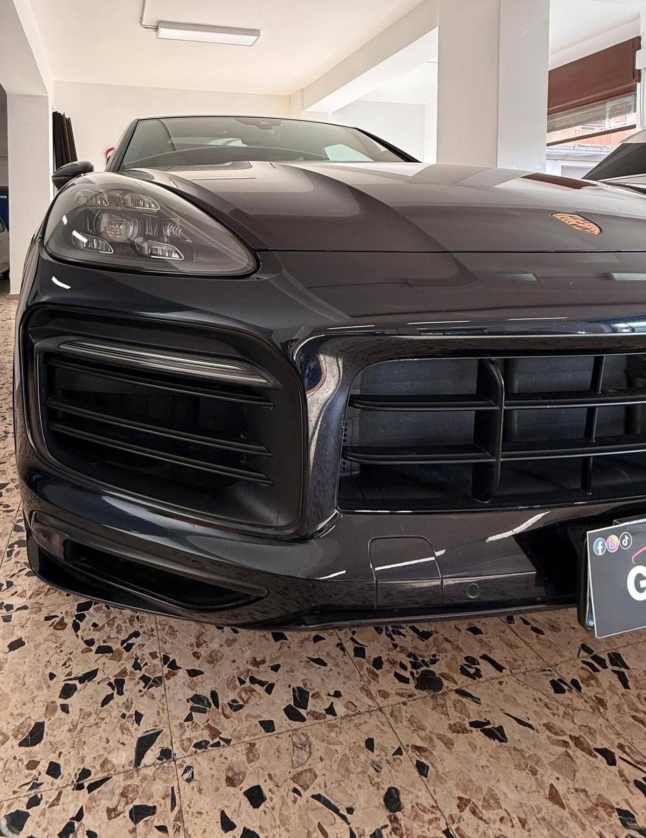 Porsche Cayenne 3.0 V6