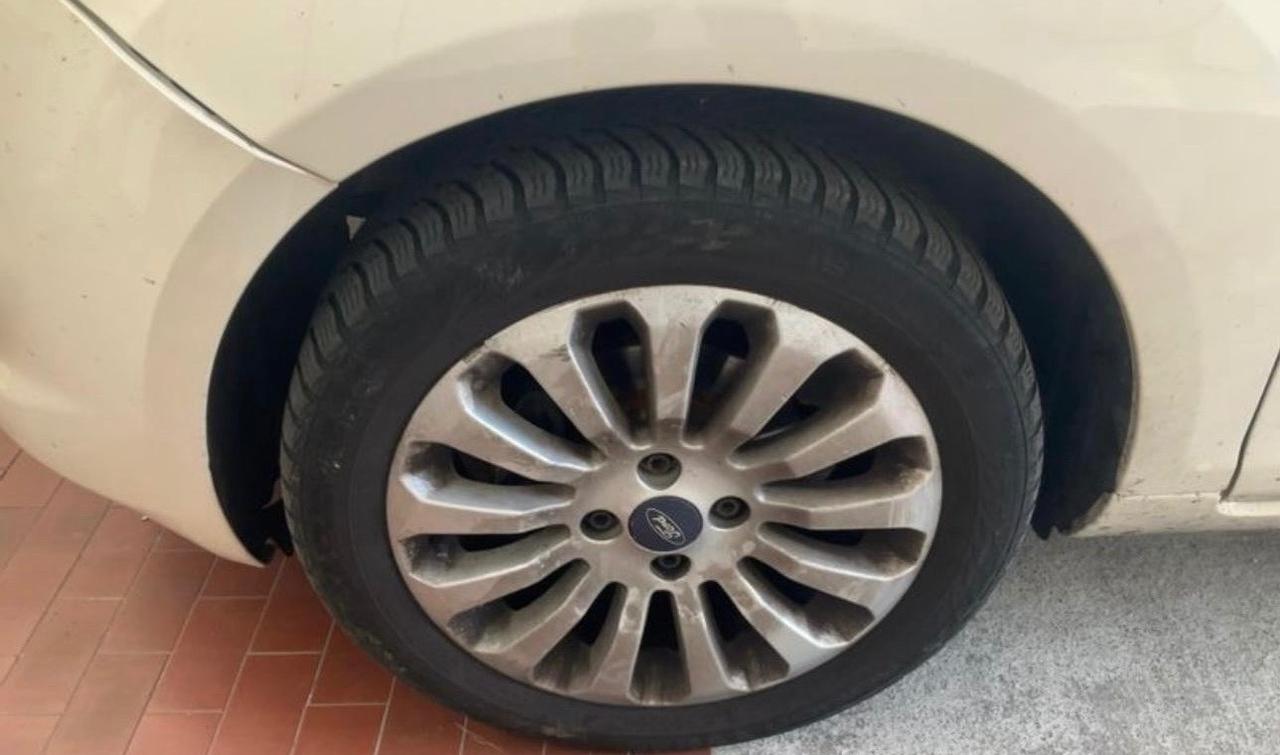 Ford Ka Ka+ 1.2 8V 69CV Titanium