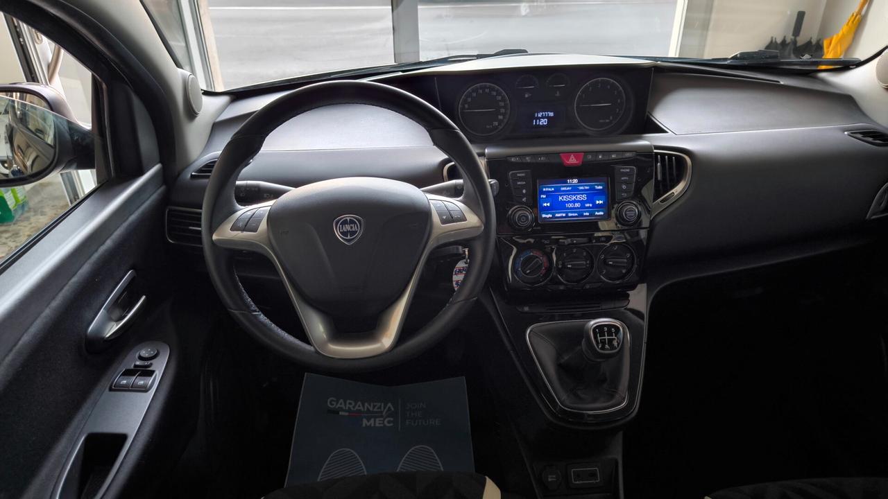 Lancia Ypsilon 1.2 69 CV 5 porte GPL Ecochic Silver