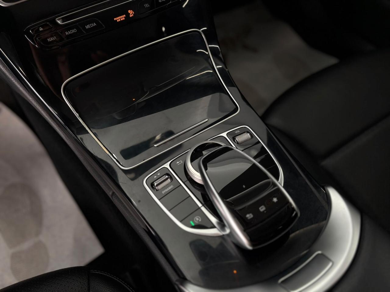 Mercedes-benz C 200 d Auto Premium