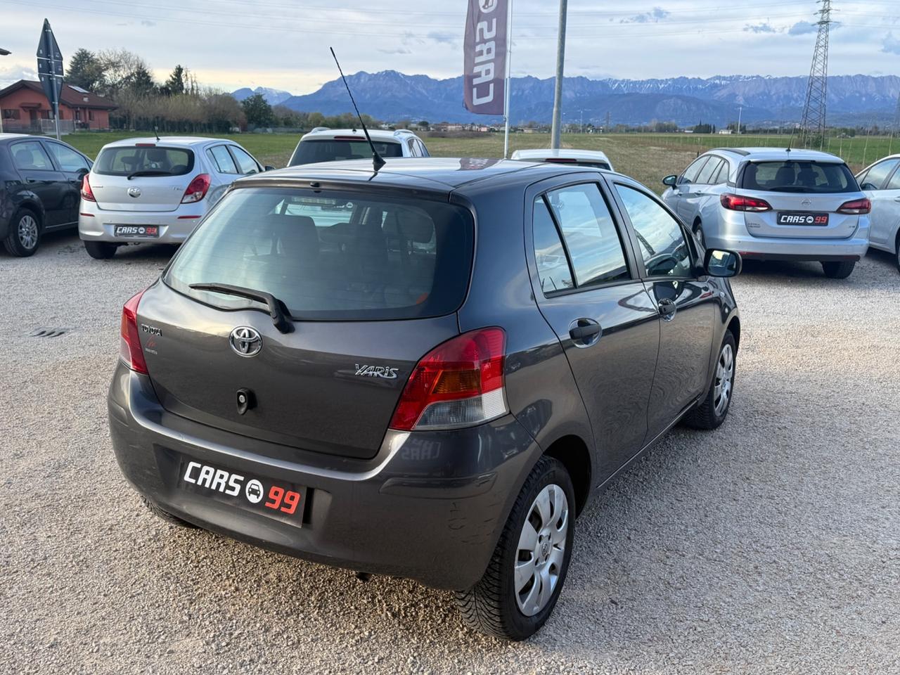 Toyota Yaris 1.0 5 porte Luxury pack