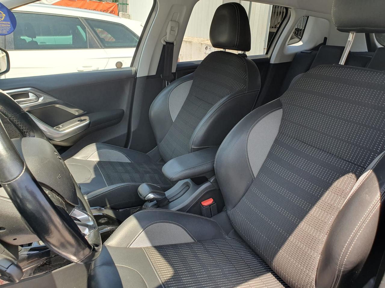 Peugeot 2008 BlueHDi 120 S&S Black Matt