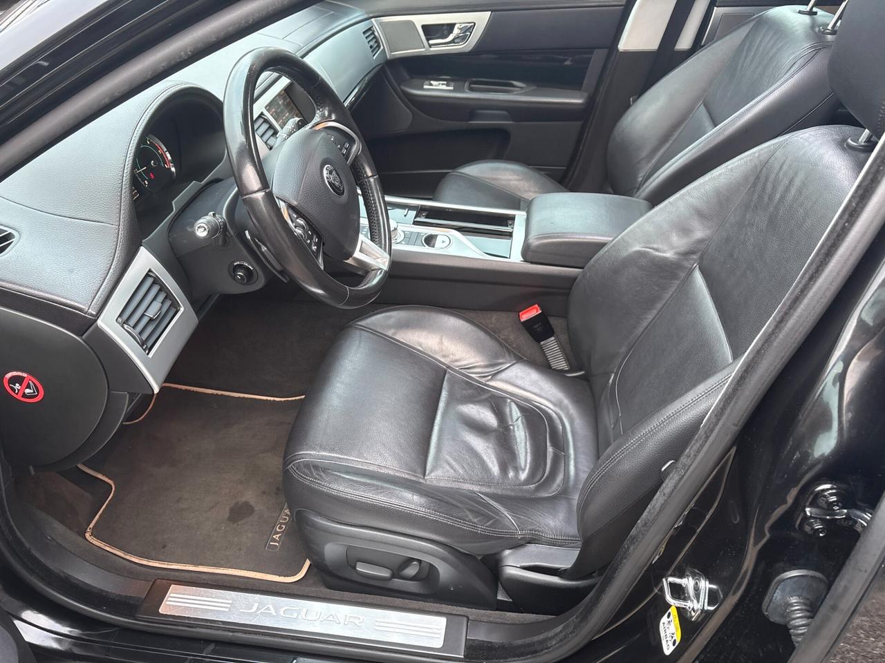 Jaguar XF 2.2 D 200 CV -Full