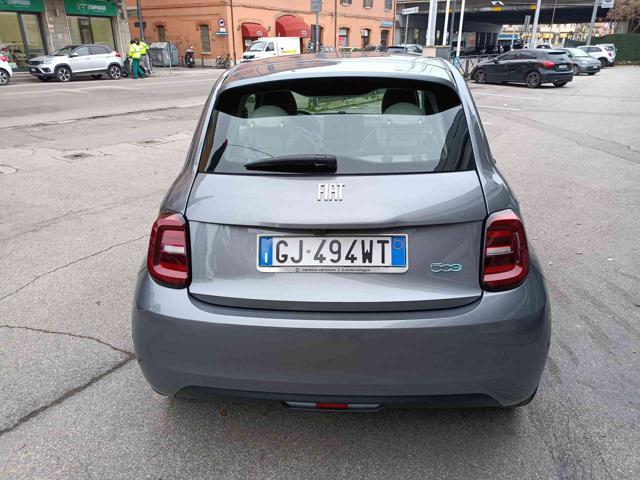 FIAT 500 La Prima Berlina 42 kWh