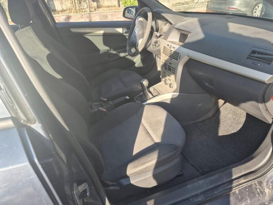 Opel Astra 1.7 CDTI 101CV 5 porte Enjoy