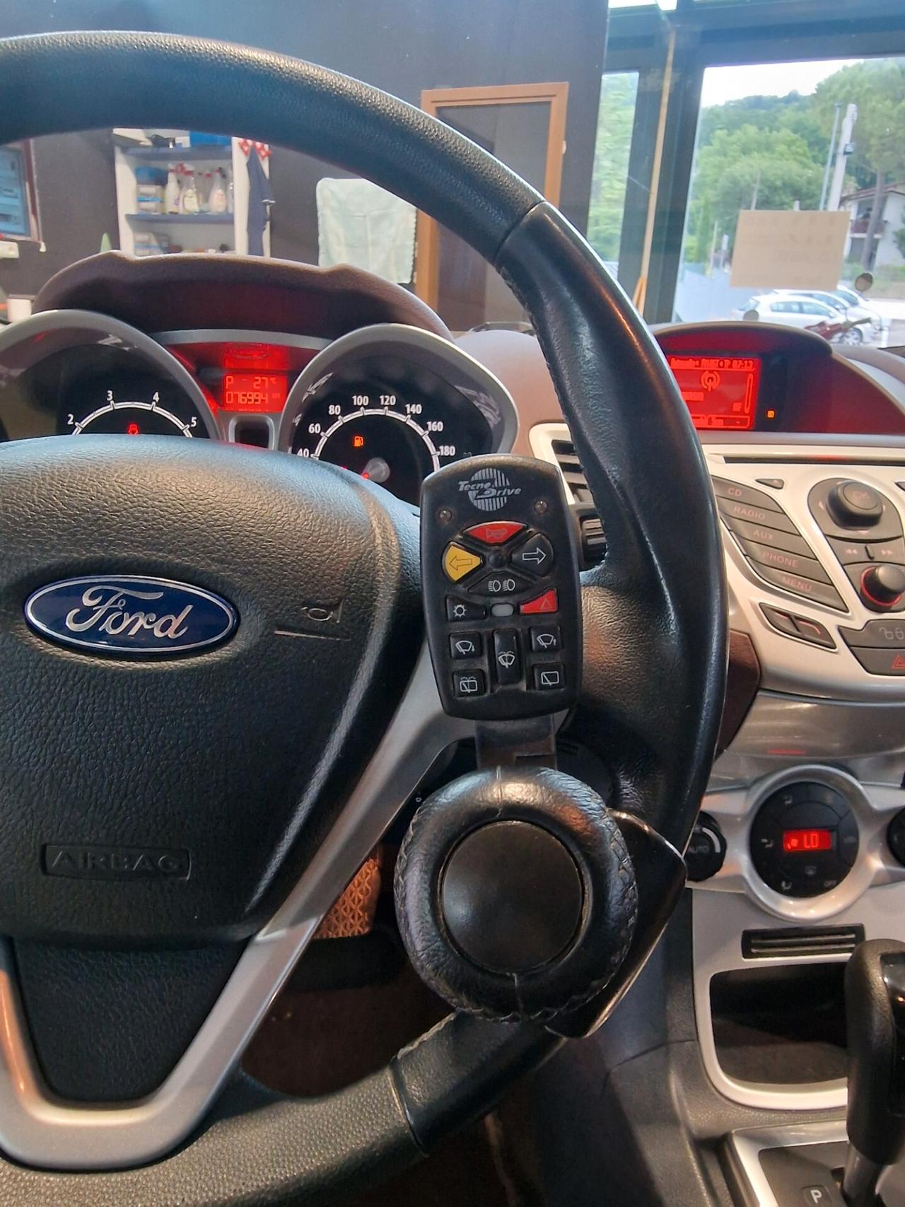Ford Fiesta 1.4 b, AUTOMATICO GUIDABILE DA DISABILI.