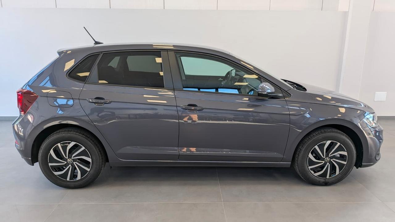 Volkswagen Polo 1.0 80CV YOUNG KM 0