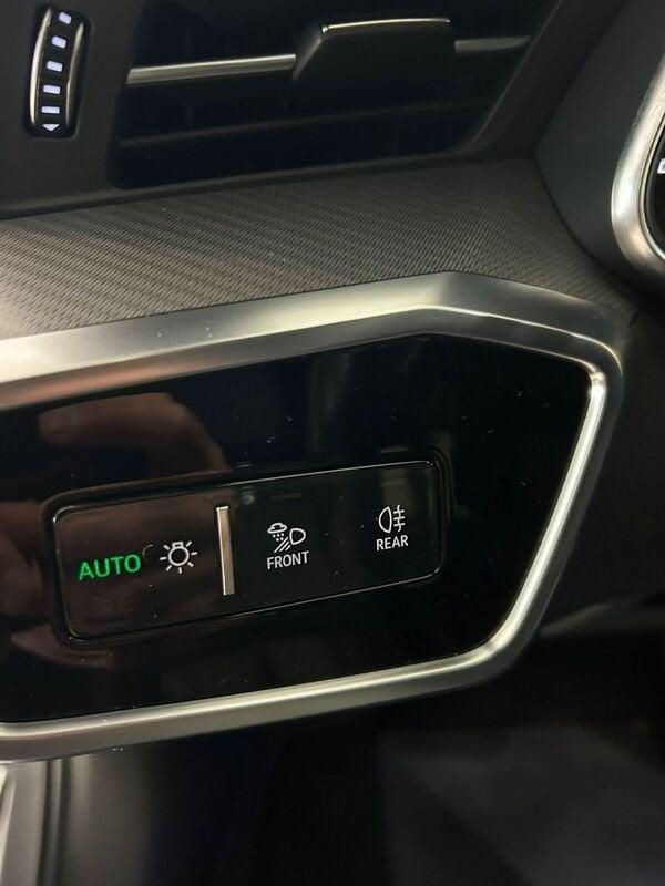 Audi A6 A6 Avant 40 2.0 TDI S tronic Business Sport