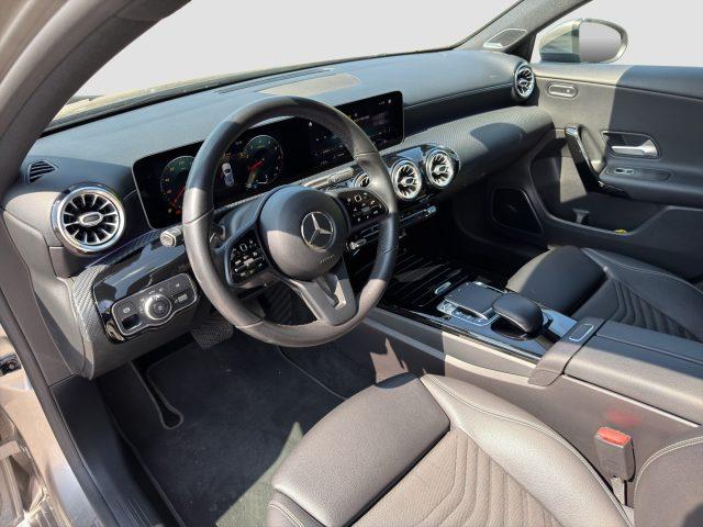 MERCEDES-BENZ A 180 A 200 Automatic Sport
