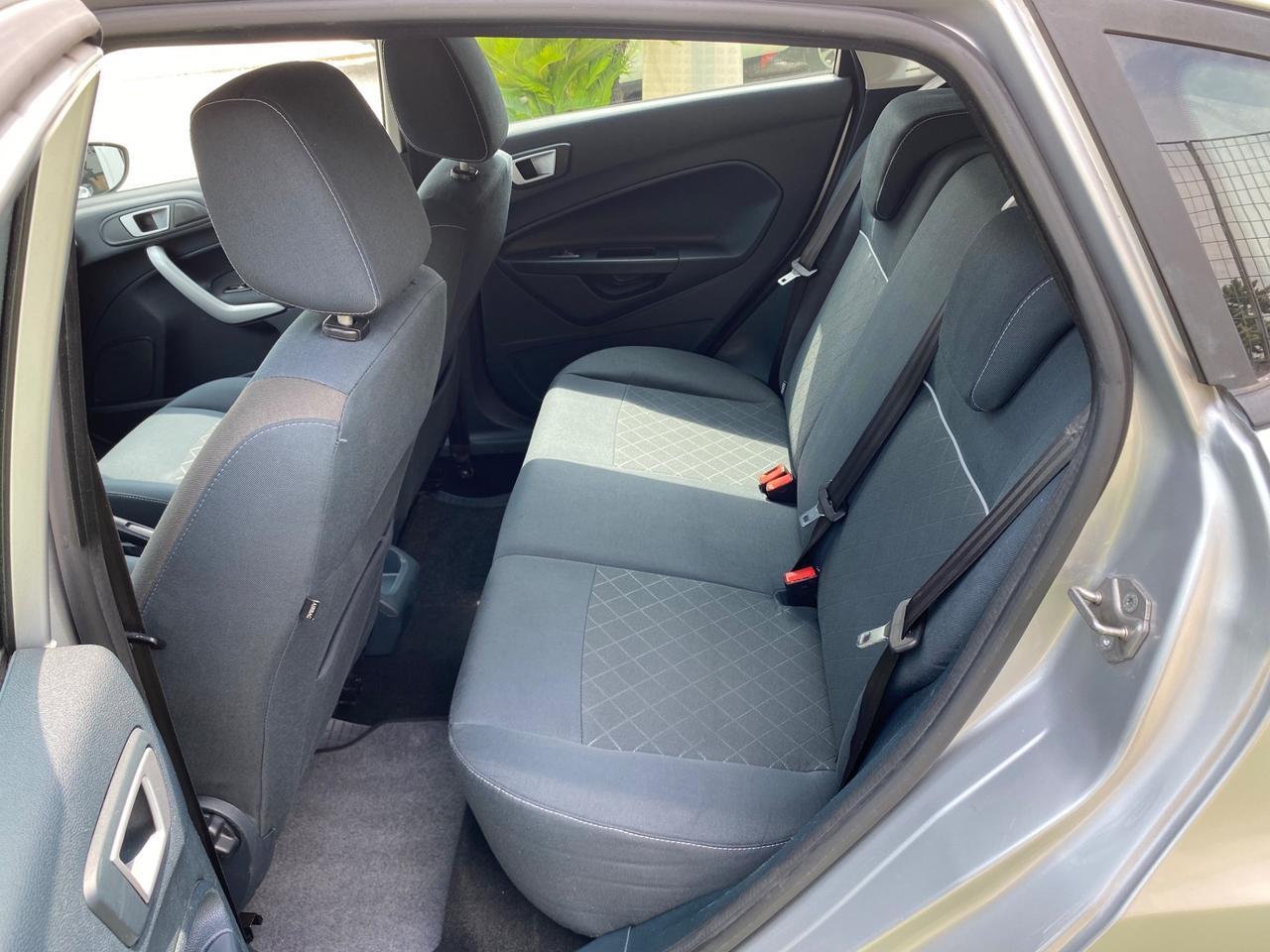 Ford Fiesta 1.4 Diesel 5 Porte Neo Patentati