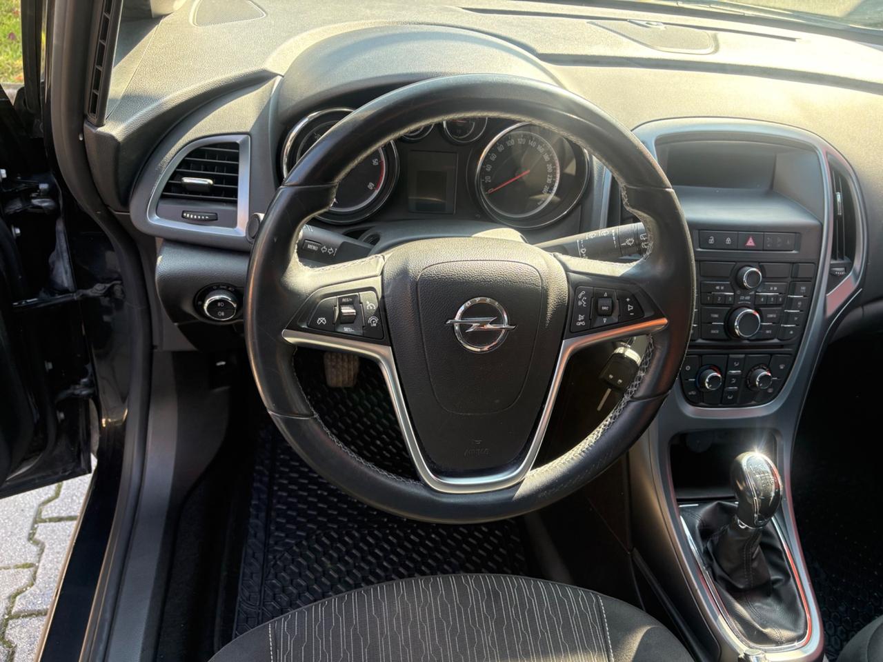 Opel Astra 1.7 CDTI 110CV Sports anno 2013