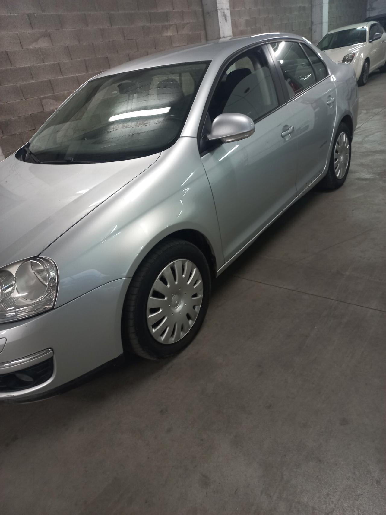 Volkswagen Jetta 1.6 Comfortline