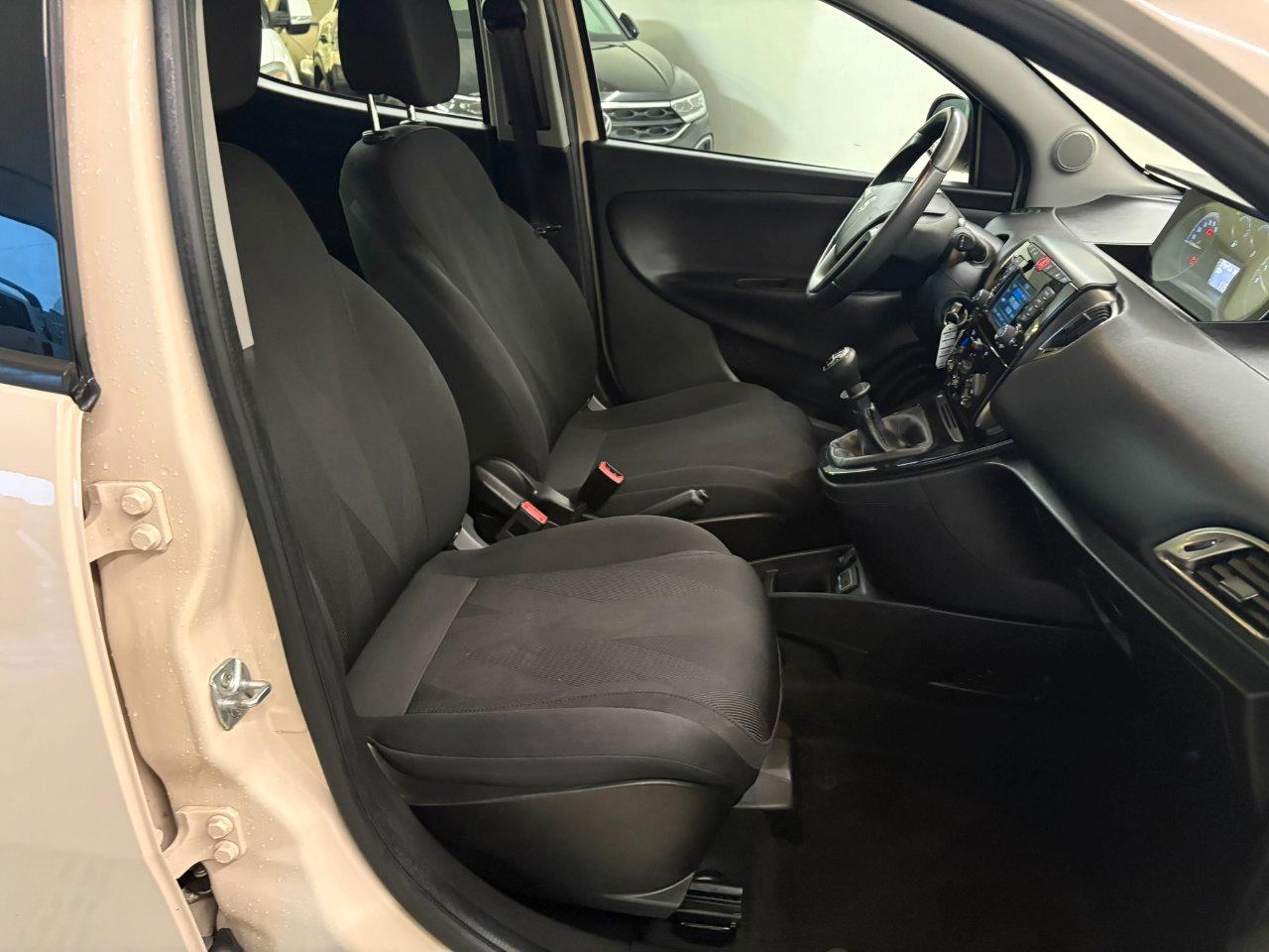 Lancia Ypsilon 5 Porte Ypsilon 1.2 Gold 69cv my16