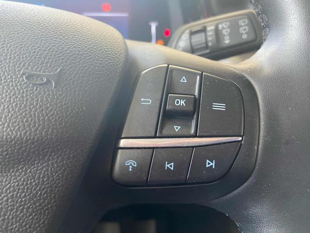FORD Tourneo Courier 1.0 EcoBoost Titanium