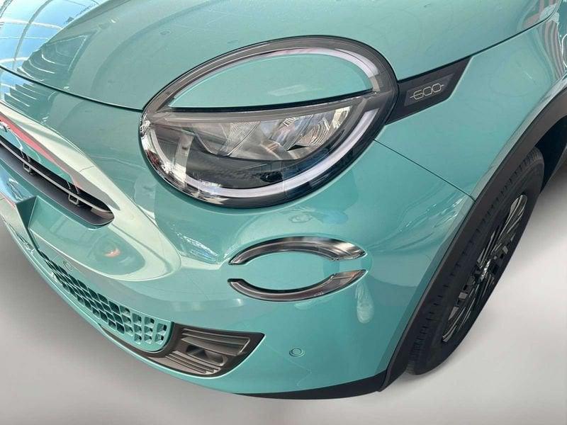 FIAT 600 1.2 hybrid 110cv auto