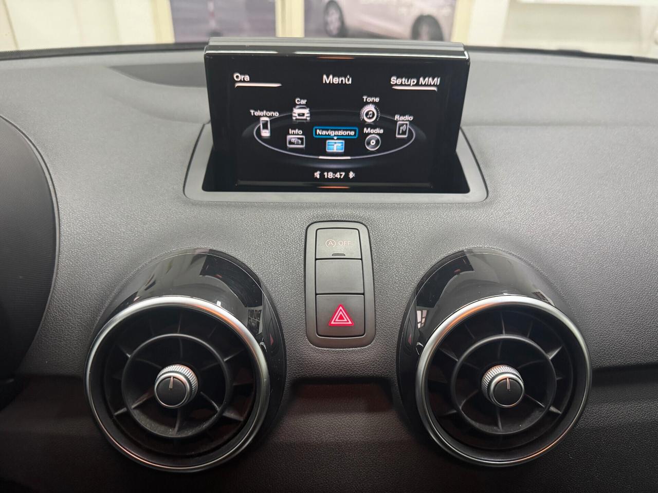 Audi A1 / 1.6 TDI 116 CV / S tronic / DIESEL