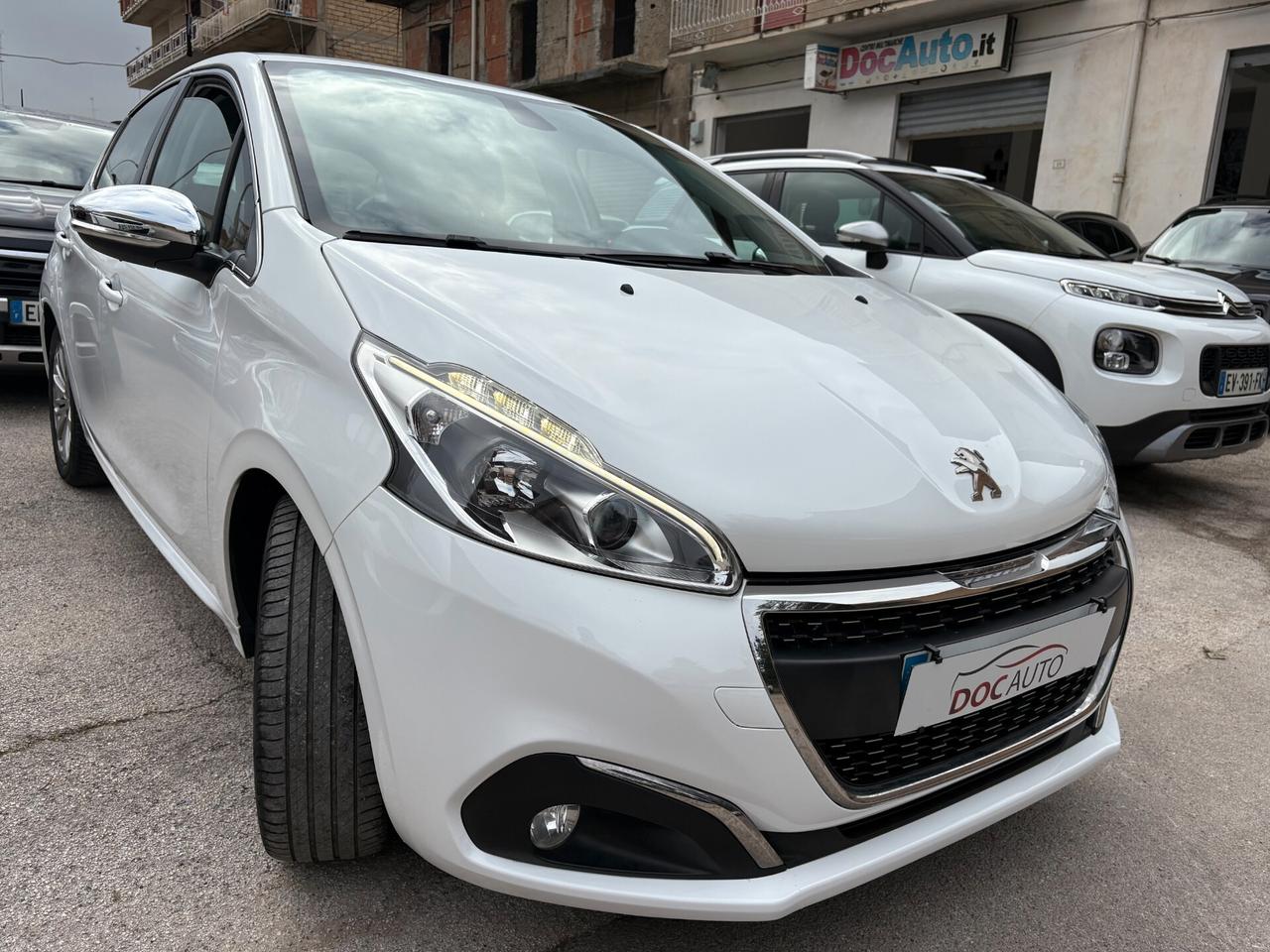 Peugeot 208 PureTech Turbo 110 EAT6 S&S 5 porte Allure