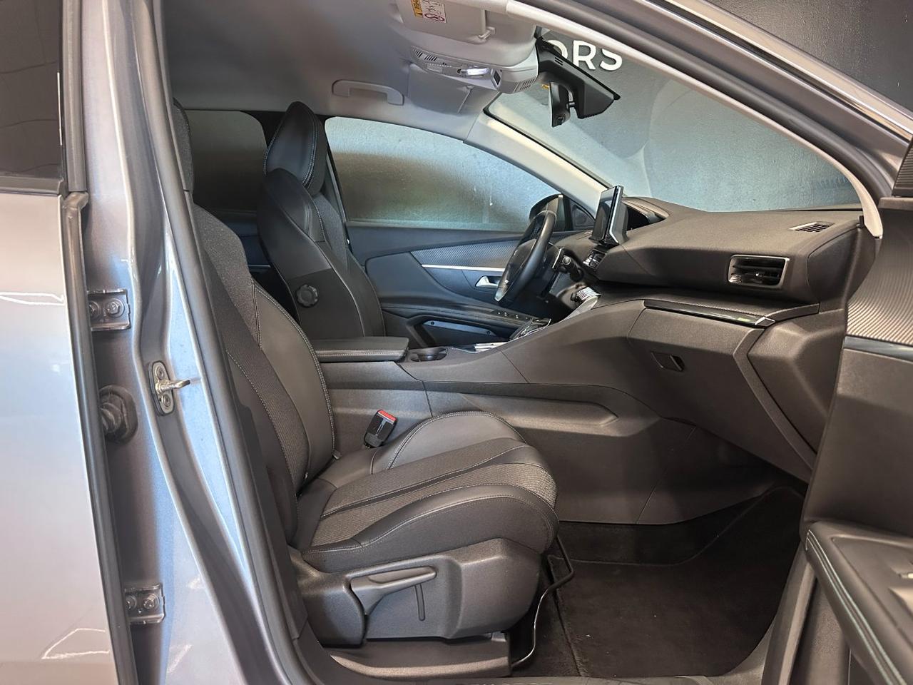 Peugeot 3008 3008 1.6 hybrid phev Allure 225cv e-eat8