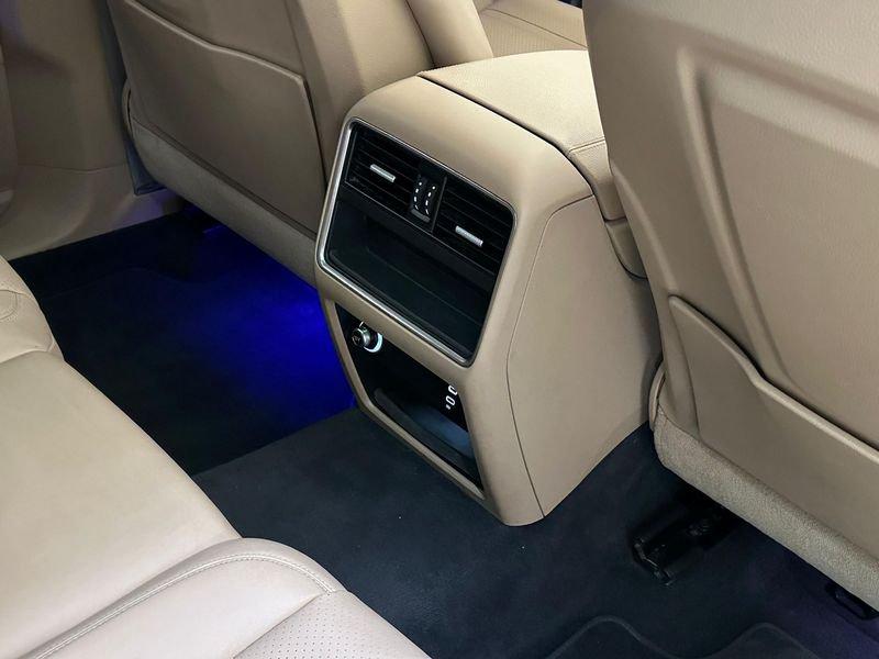 Porsche Cayenne Cayenne 3.0 V6 E-Hybrid Platinum Edition