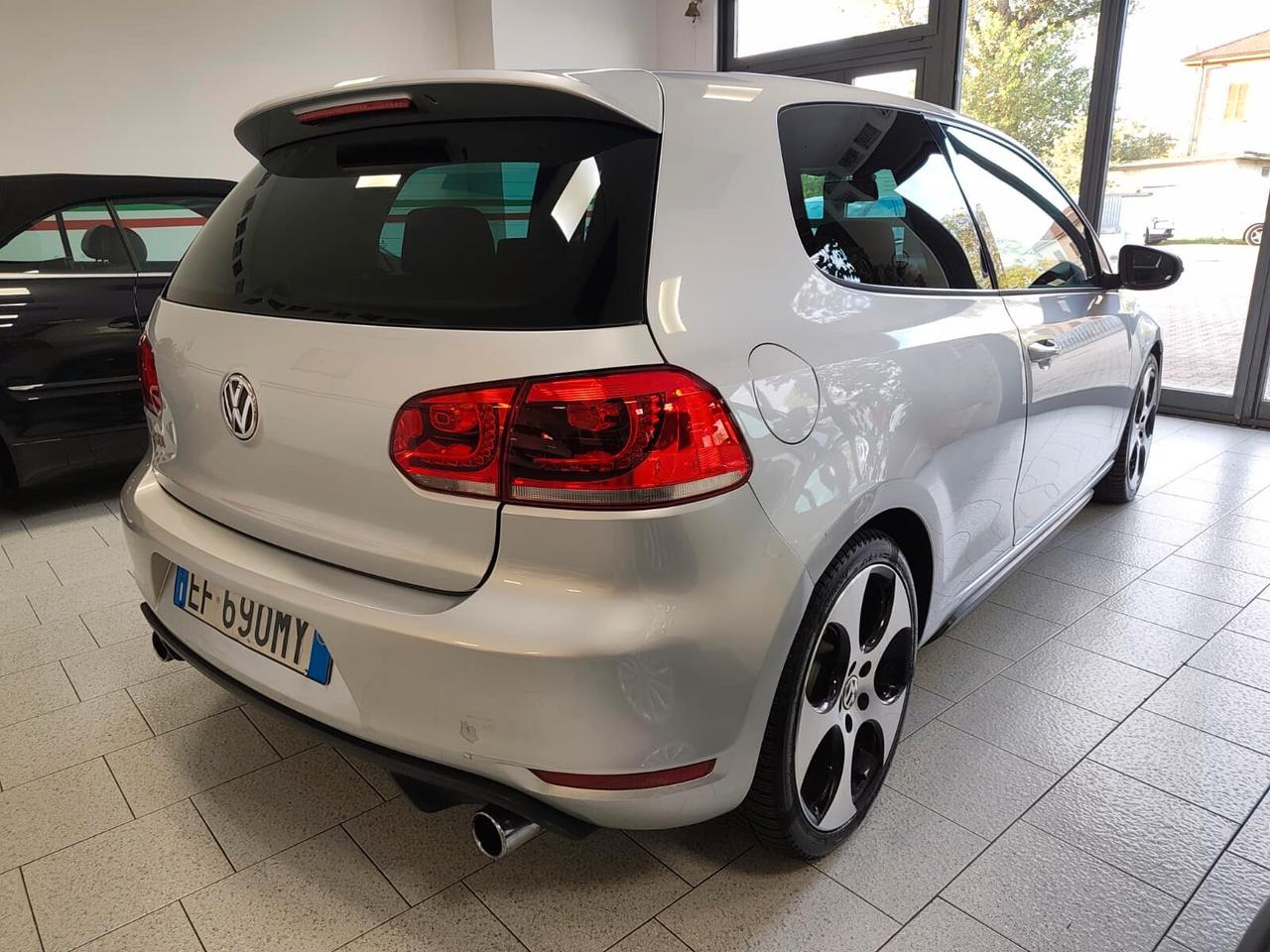 Volkswagen Golf GTI 2.0 TSI MANUALE