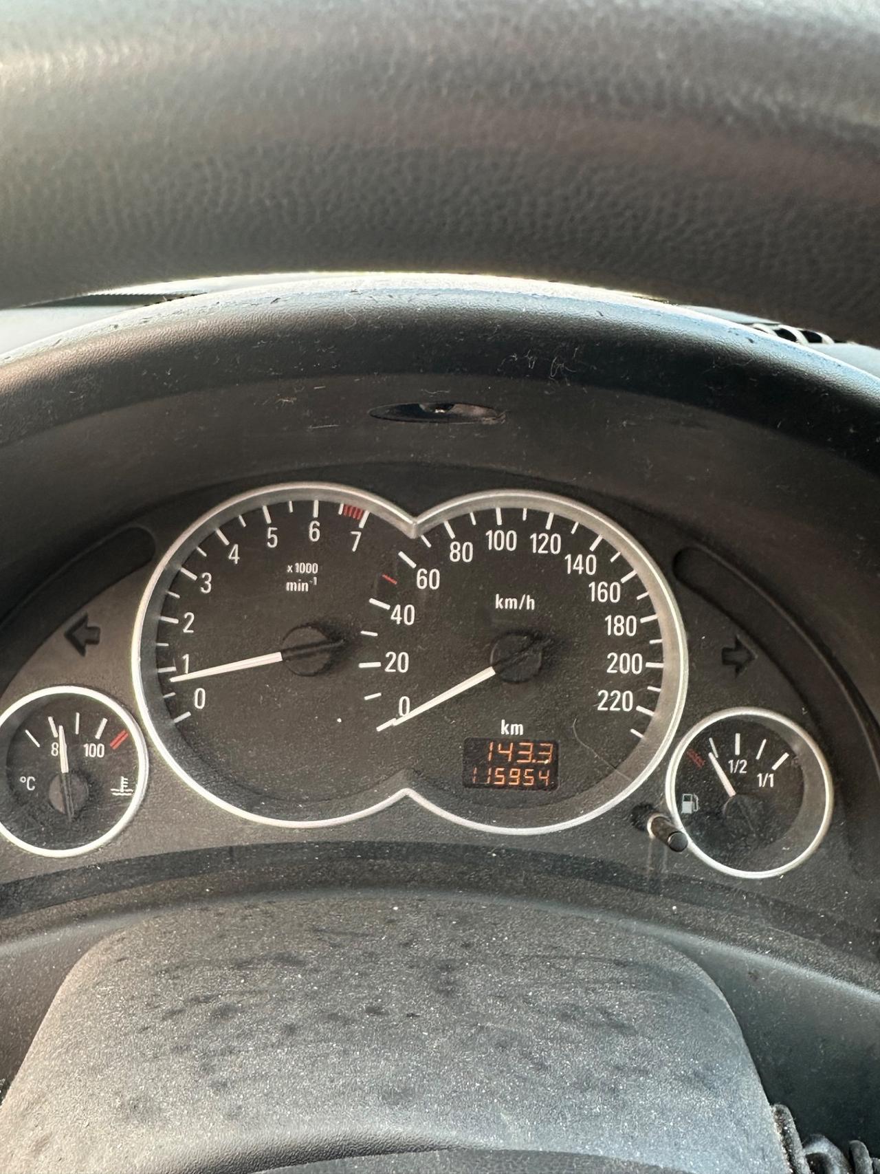 Opel Corsa 1000 benzina 2003 115.000km