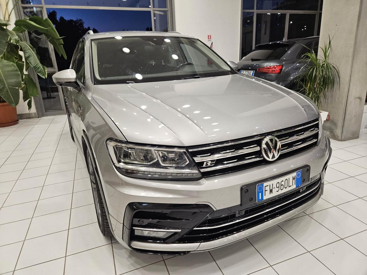 Volkswagen Tiguan 1.6 TDI R-Line