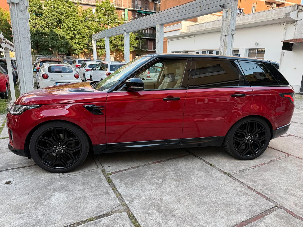 Land Rover Range Rover Sport Range Rover Sport 3.0 SDV6 249 CV HSE Dynamic 7 POSTI
