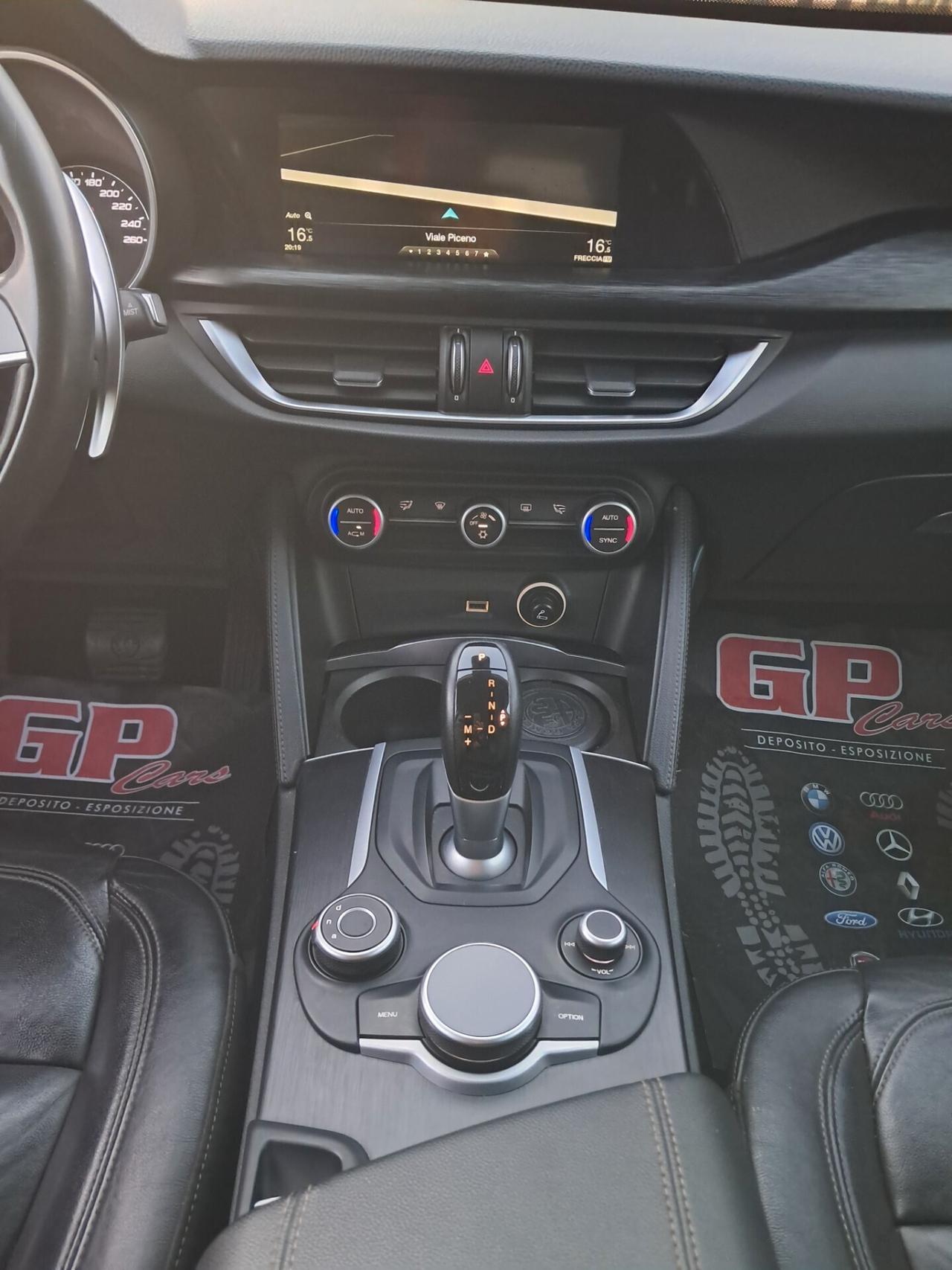 Alfa R. Stelvio 2.2 D 210cv Q4 Executive *PELLE-LED.NAVY*