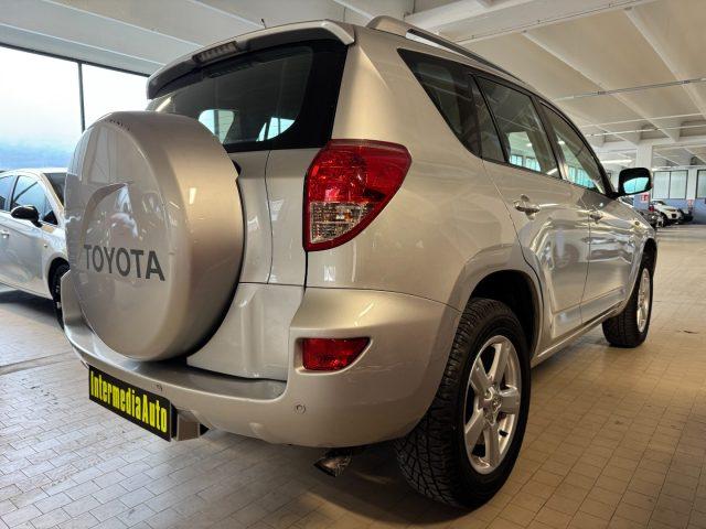 TOYOTA RAV 4 RAV4 2.2 D-4D 136CV Sol 4WD