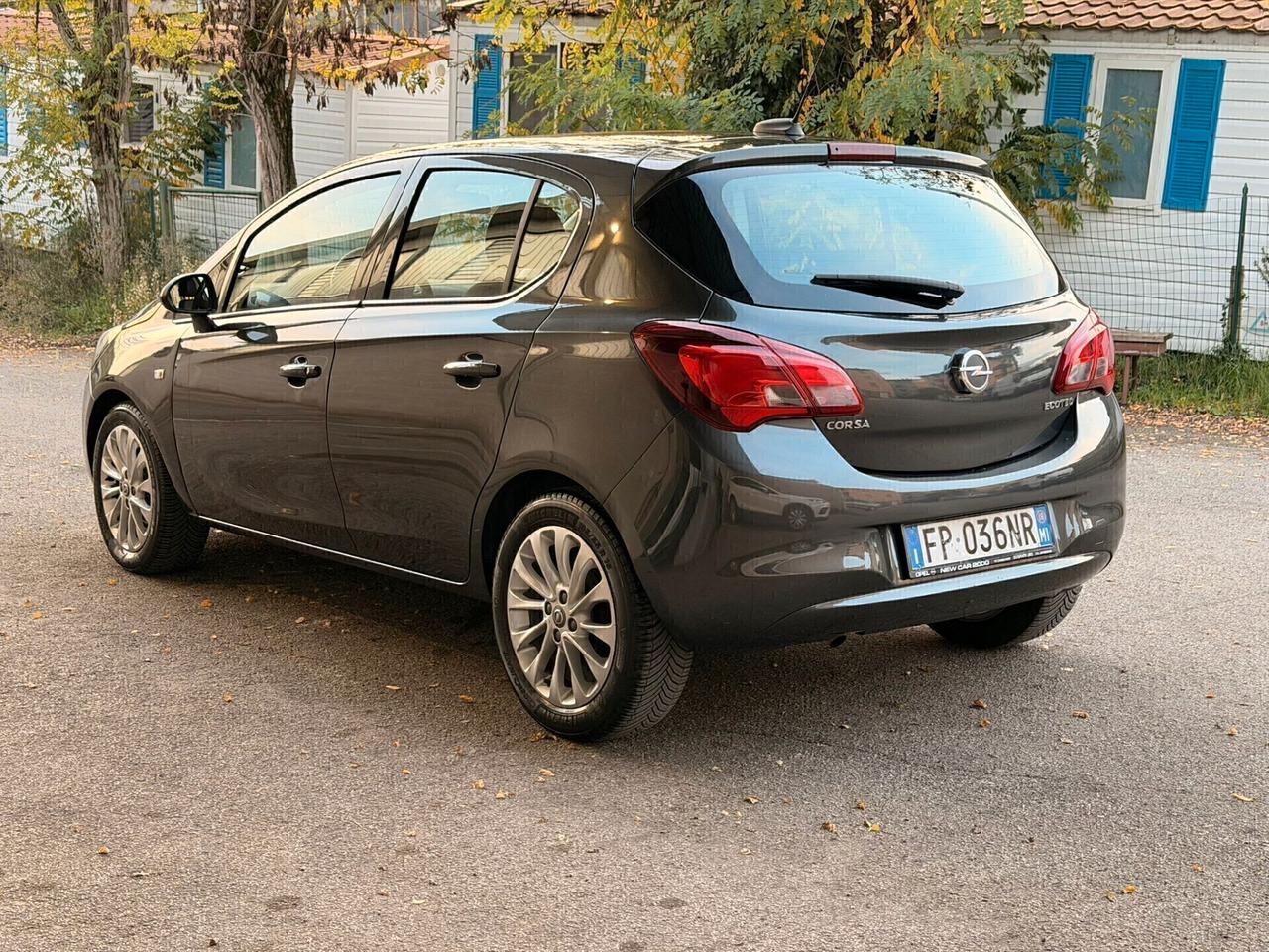 Opel Corsa 1.4 90CV GPL Tech 5 porte Innovation