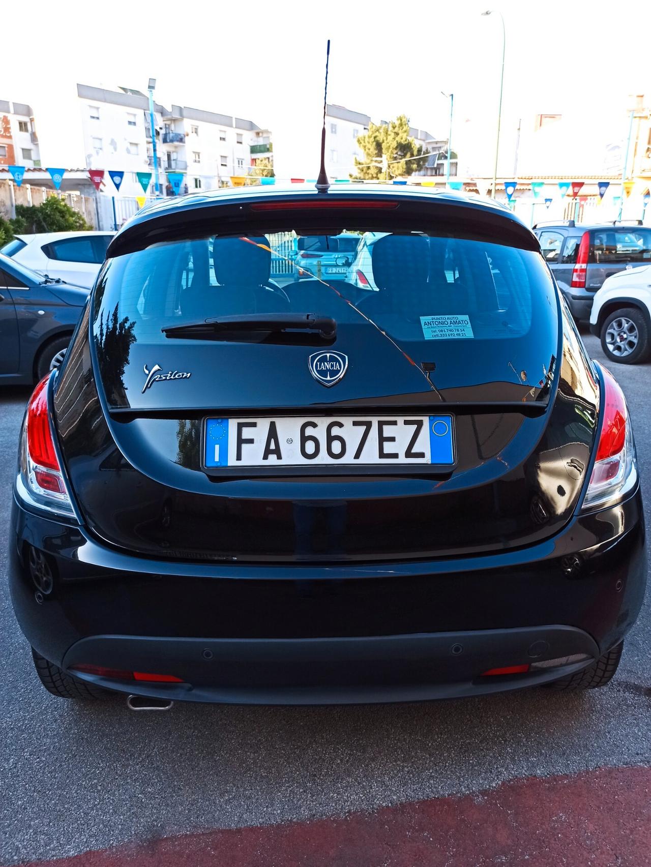 Lancia Ypsilon 1.2 69 CV 5 porte Gold Impeccabile!!!!!