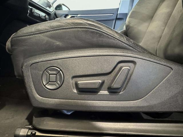 AUDI Q3 40 TFSI quattro S tronic Business Advanced