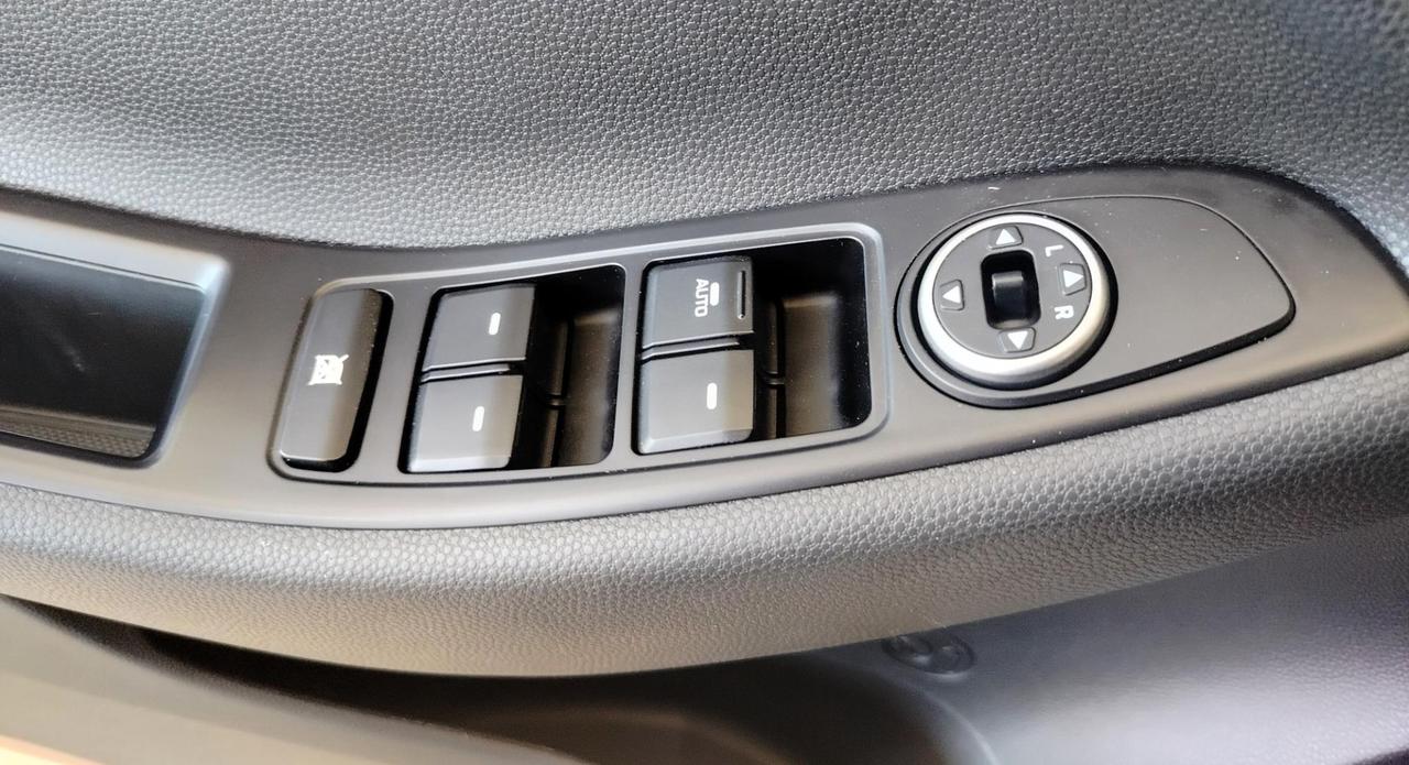 Hyundai i20 5 Porte i20 5p 1.2 mpi Connectline 75cv