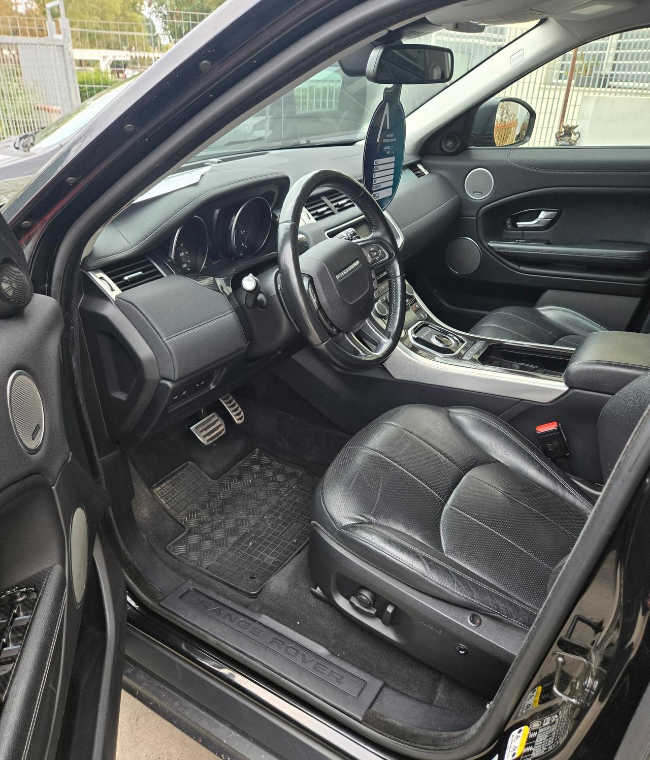 Land Rover Range Evoque 2.0 TD4 180 CV 5p. SE Dynamic