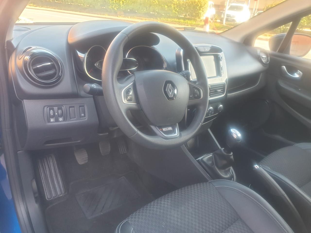 Renault Clio dCi 8V 90 CV 5 porte Moschino Life